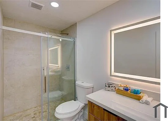 3 bed, 1200 sqft, $3,900 — Photo 3