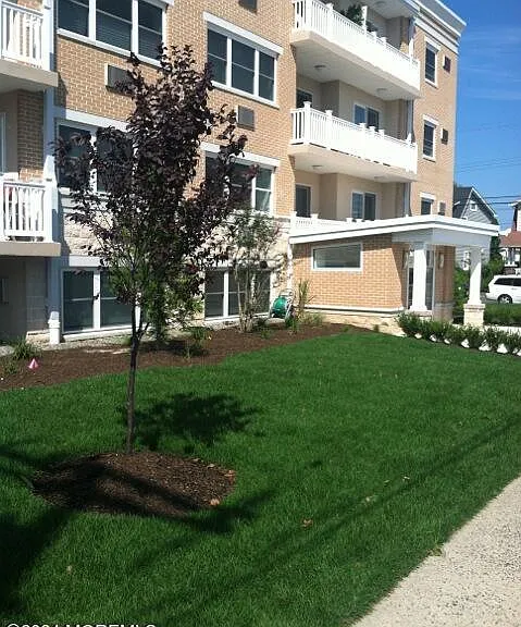 200 Ocean Park Ave #1C — Photo 6