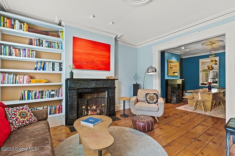 4th image of 3 Franklin Place