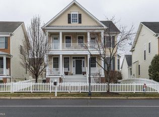 25221 Riding Center Dr, Chantilly, VA 20152