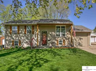 2836 S 135th St, Omaha, NE 68144