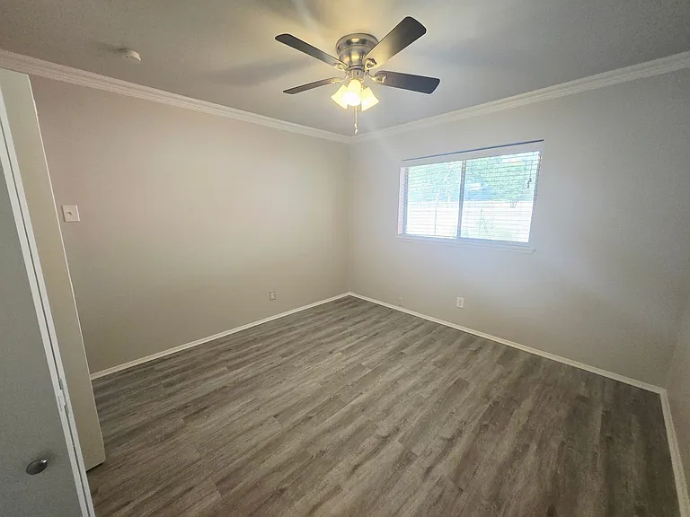 734 Spring Lake Dr — Photo 19