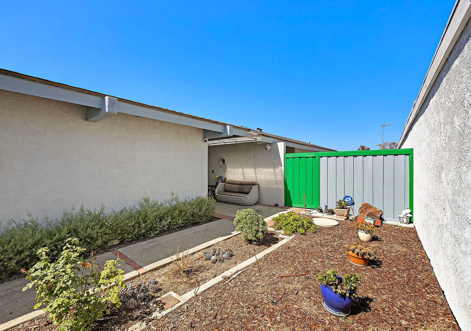 Turtle Rock Single Level Home — Photo 3
