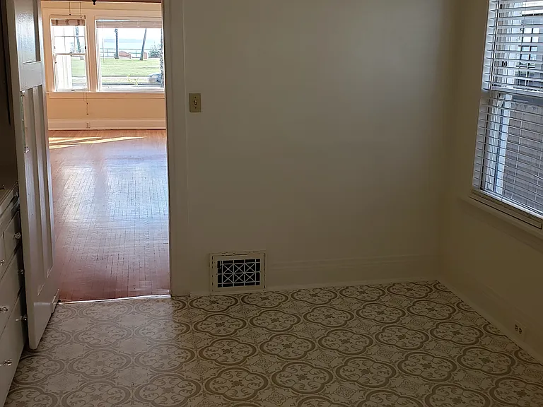 Huge eating area in kitchen
