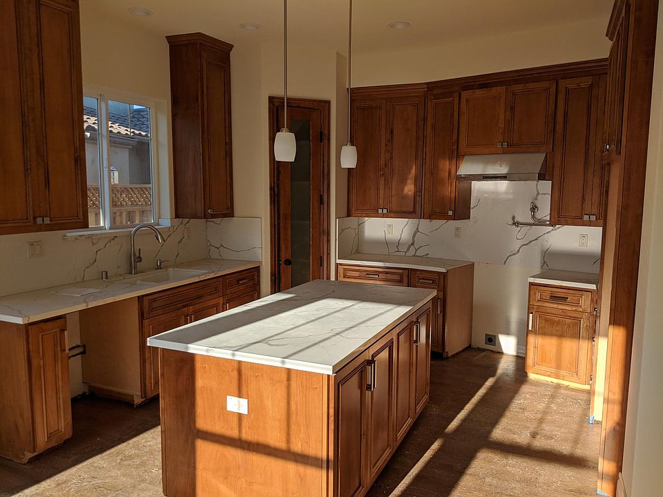 1st image of 738 Briarwood Way