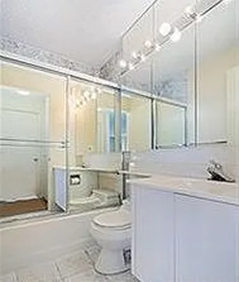 Rented by Renetta Real Estate | media 39