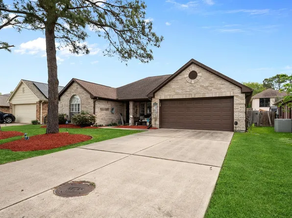 1122 Glenmeadows Dr, La Porte, TX 77571