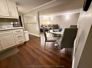 17 Maywood Park, Toronto, ON M1K 2G9