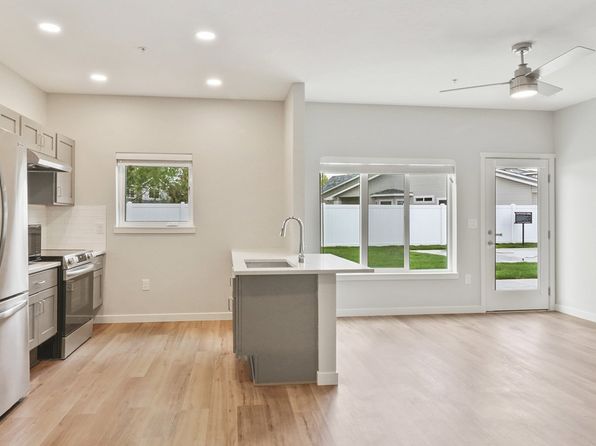 The Edge at State | Apartments & Townhomes | 6230 W State St, Boise, ID