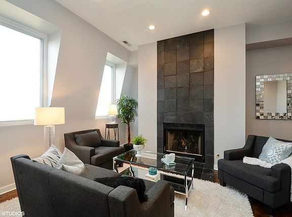 4th image of 1619 W Le Moyne St APT 4