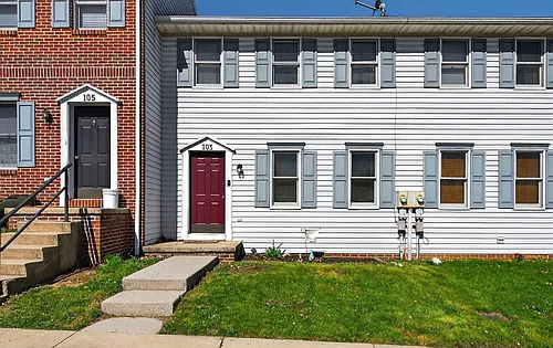 103 Village Ct Photo 1