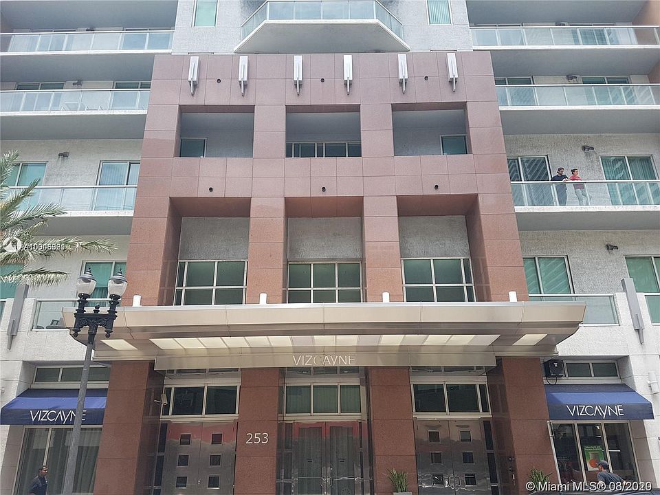1st image of 253 NE 2nd St APT 3008