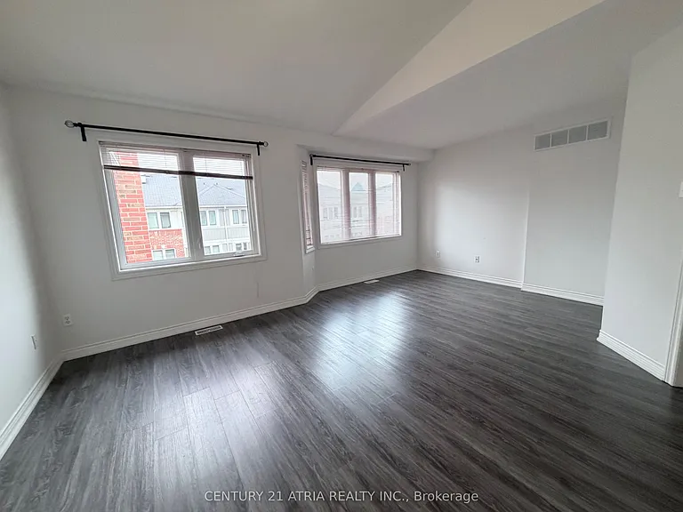 18 Clark Ave W #54 — Photo 10