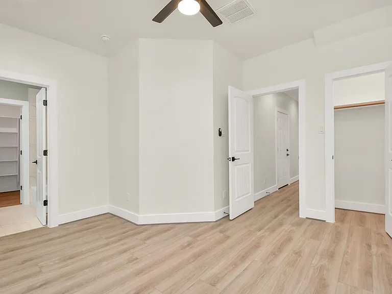 3039 Gray St — Photo 8