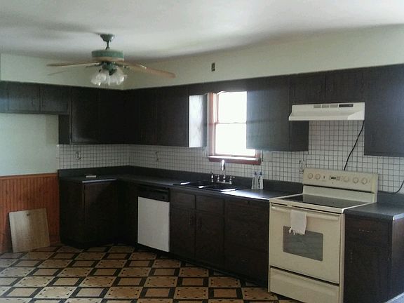 Kitchen (upper)