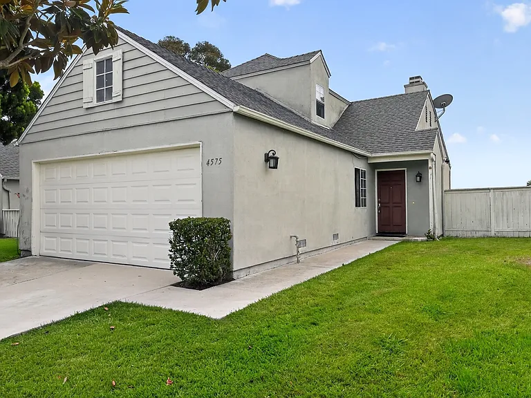 4575 Lambeth Ct — Photo 1
