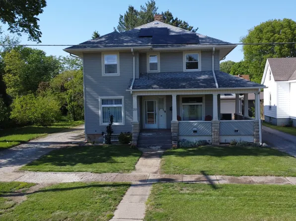 215 W Jones St, Milford, IL 60953