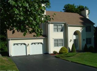 3 Meadow Brook Dr, North Branford, CT 06471