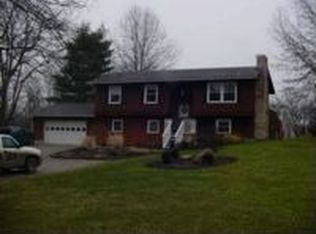11219 Dolphin St SW, Beach City, OH 44608
