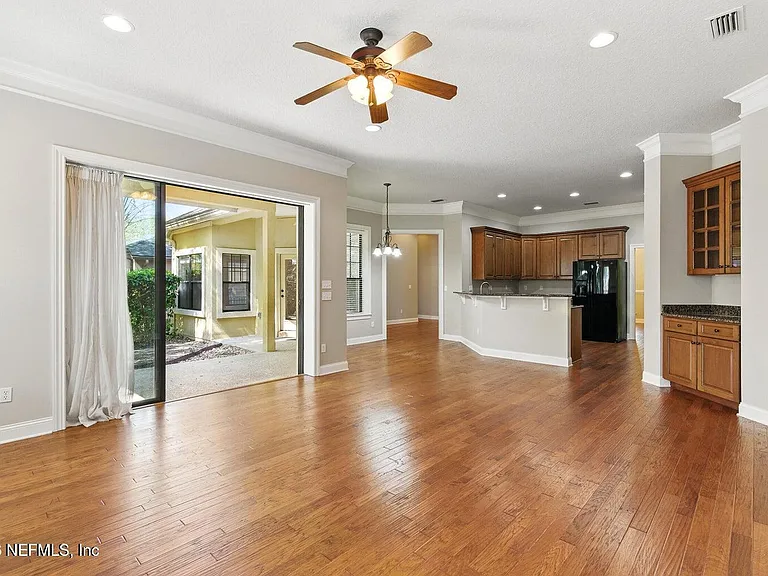 5105 Foliage Way — Photo 9