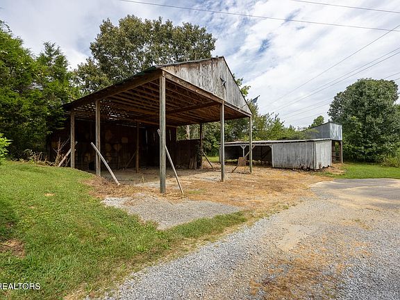3rd image of 273 John J Duncan Pkwy