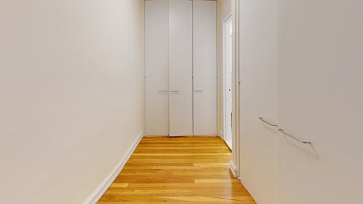 Rented by Bond New York | media 4