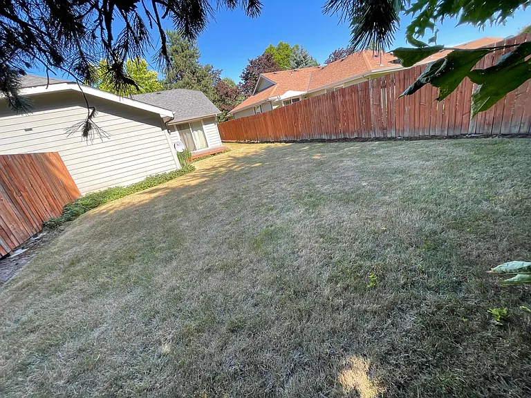 506 Southgate Dr S — Photo 14