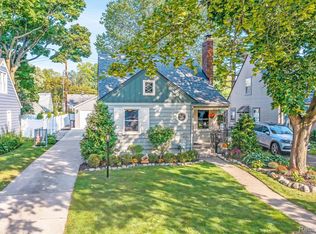 629 S Gainsborough Ave, Royal Oak, MI