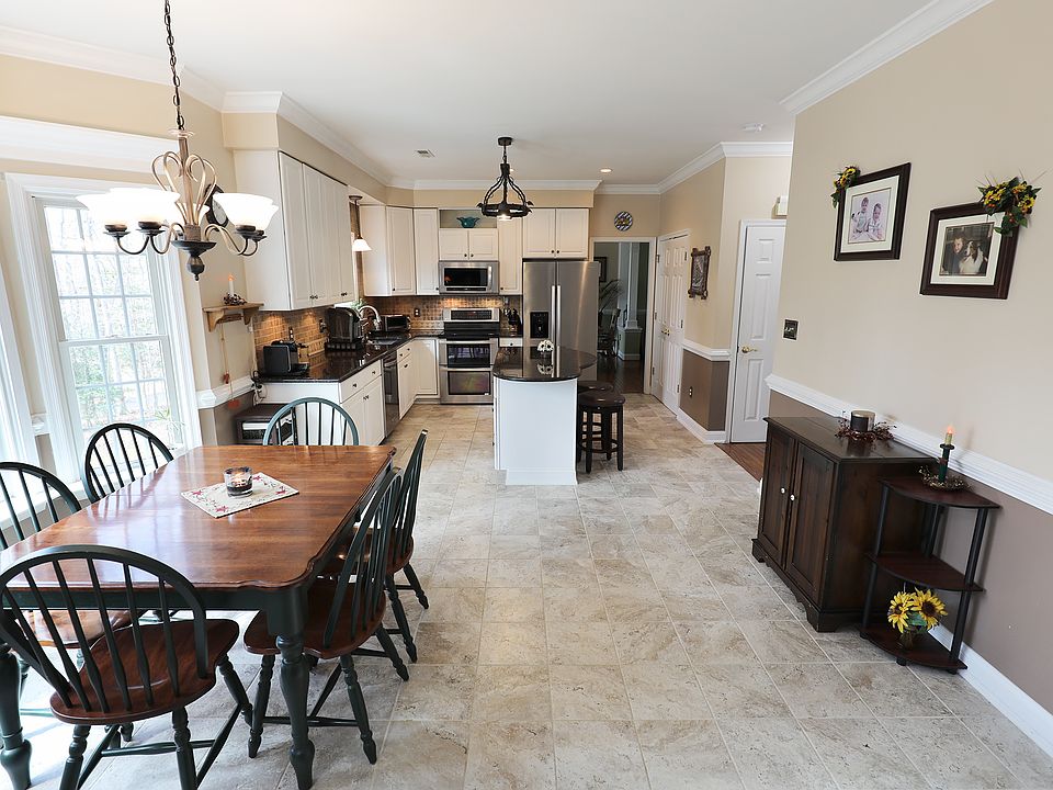2nd image of 11120 Stonebrook Dr
