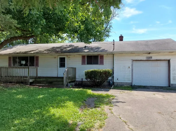 1029 E 64th Pl, Merrillville, IN 46410