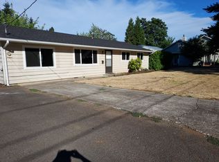 (Undisclosed Address), Silverton, OR 97381