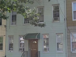 7136 68th Pl, Ridgewood, NY 11385