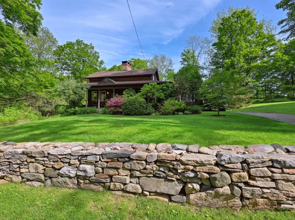 3 Halletts Road, New Milford, CT 06776