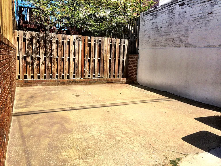 52 R St NW #A — Photo 13
