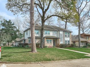 102 Springs Edge Dr, Montgomery, TX 77356