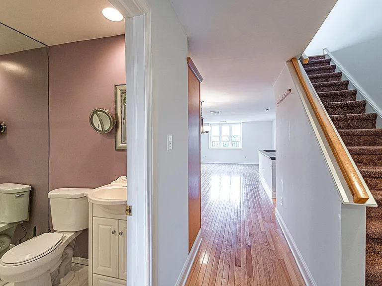 1635 E Passyunk Ave — Photo 14