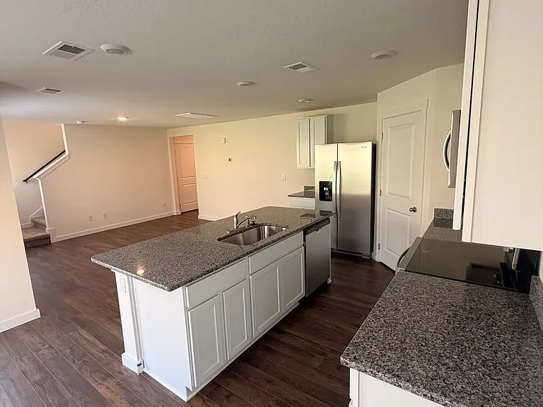 7033 Randleman Dr — Photo 23