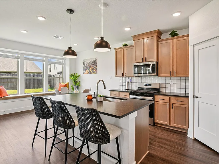 4806 Sand Clouds Dr — Photo 10