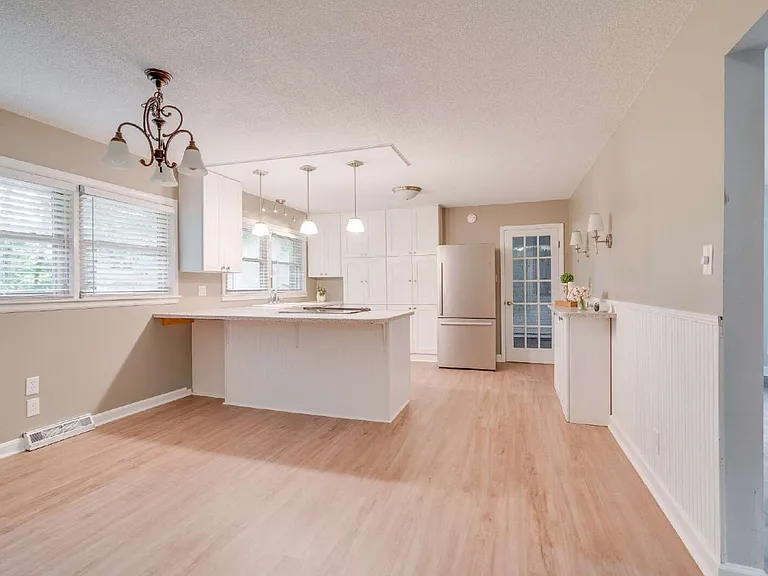 2026 Jefferson Dr — Photo 19