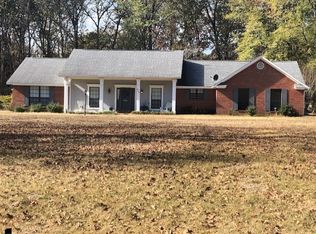 620 Country Oaks Cir, Tupelo, MS 38801