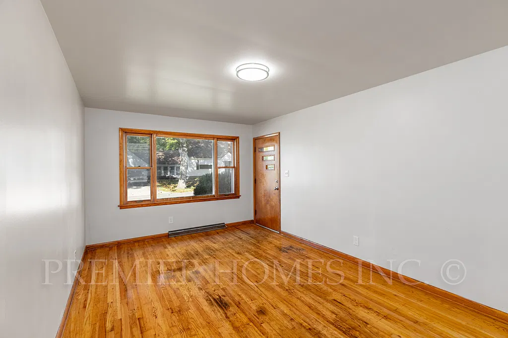 2 bed, 900 sqft, $1,295 — Photo 4