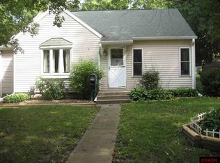 748 6th St NE, Faribault, MN 55021