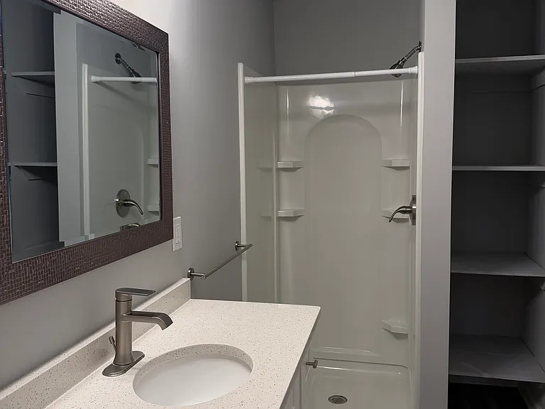 315 Kansas Ave — Photo 16