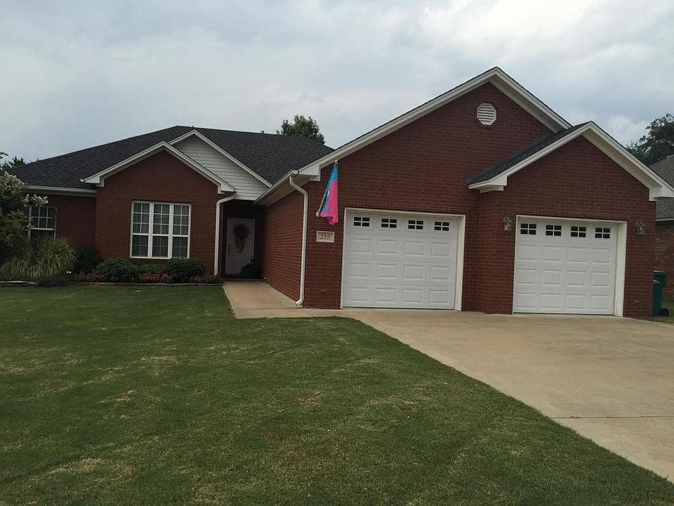 1st image of 255 Thornwood Ln