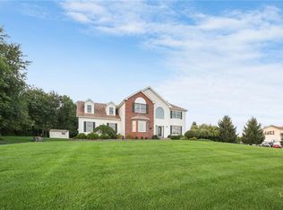 23 Duke Dr, Carmel, NY 10512