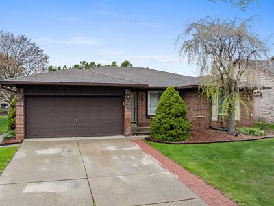 42929 Freeport Dr, Sterling Heights, MI, 48313
