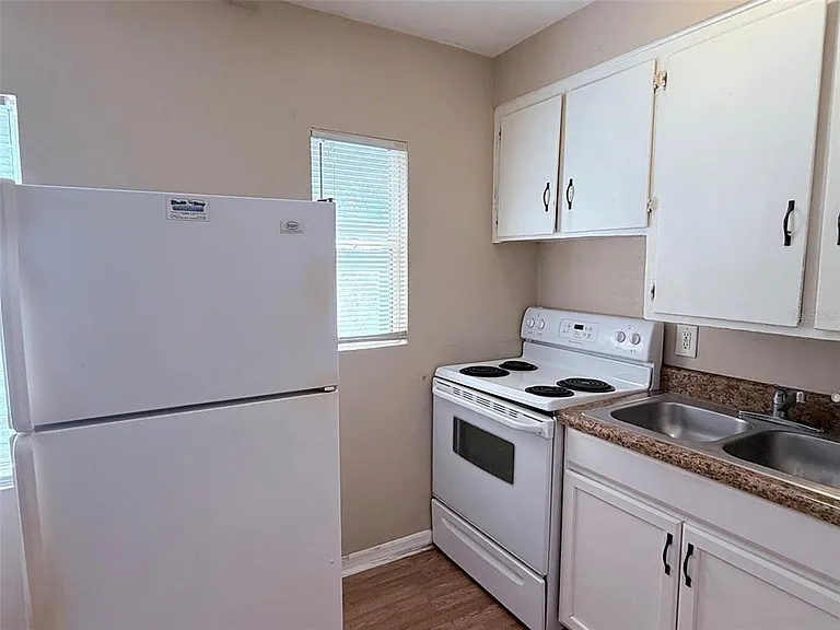 986 22nd Ave S #3 — Photo 8