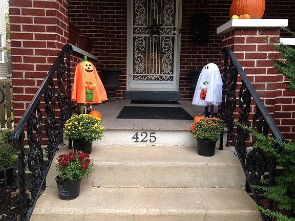 4th image of 425 W Mount Vernon St