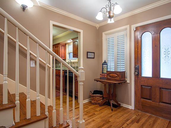 3rd image of 5201 Fairway Ave APT 16