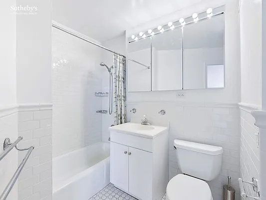 Sold by Sotheby's International Realty | media 21